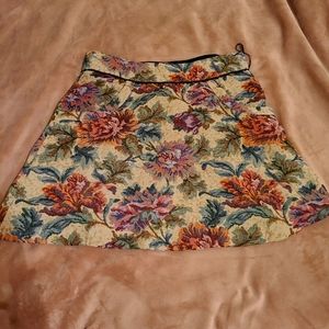 Vintage floral skirt size M